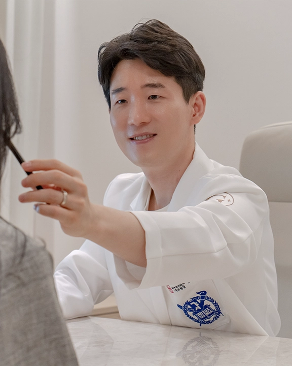 광피부과의원 청담 대표원장 조광현